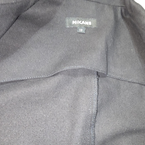 MIKANE Black Blazer - Picture 6 of 6